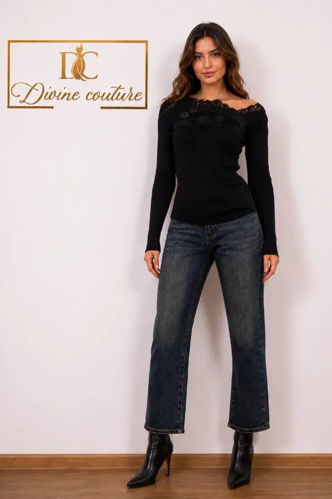 Bluză Reiată cu Dantelă pe Umăr Black